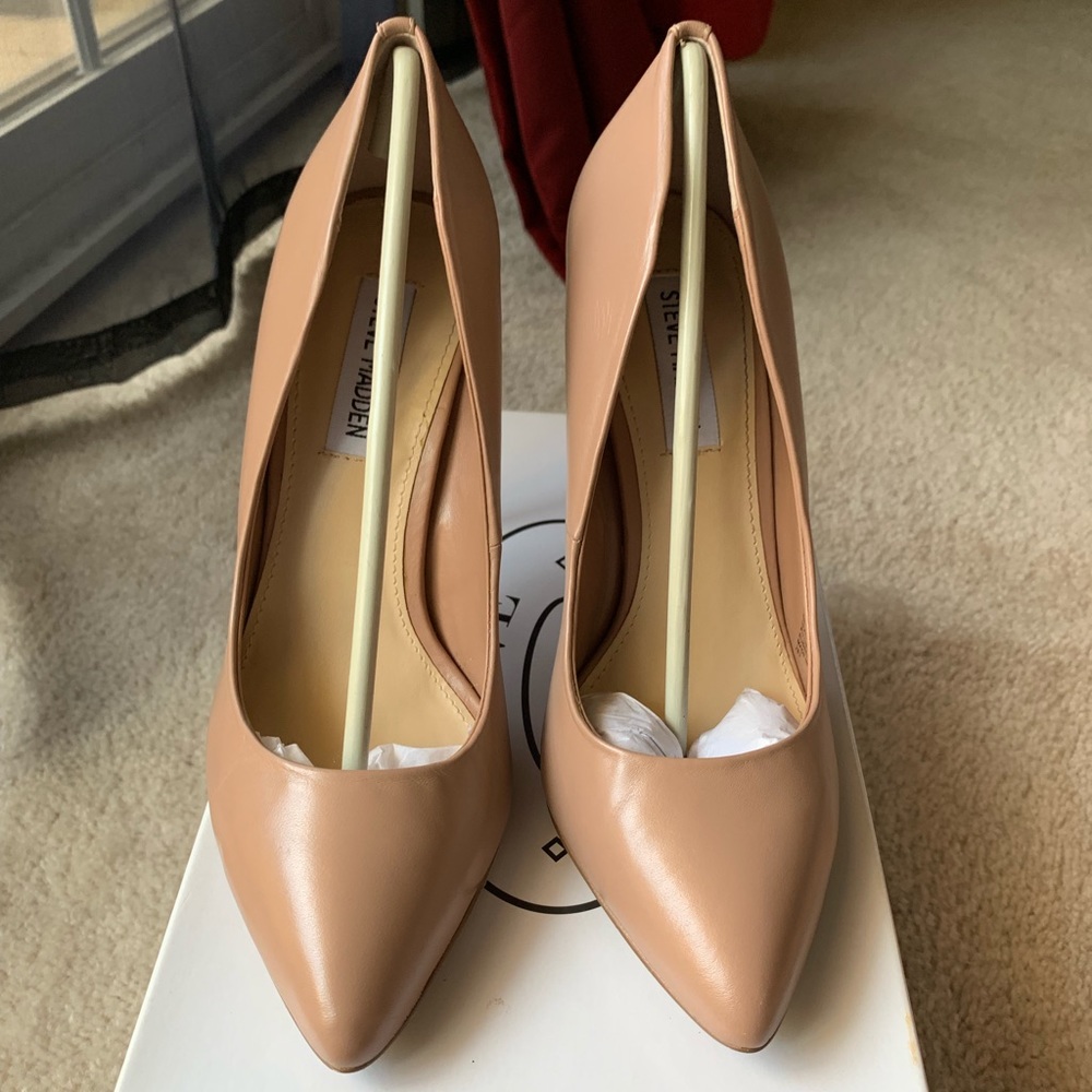 Steve Madden Daisie Pump (Blush Leather)